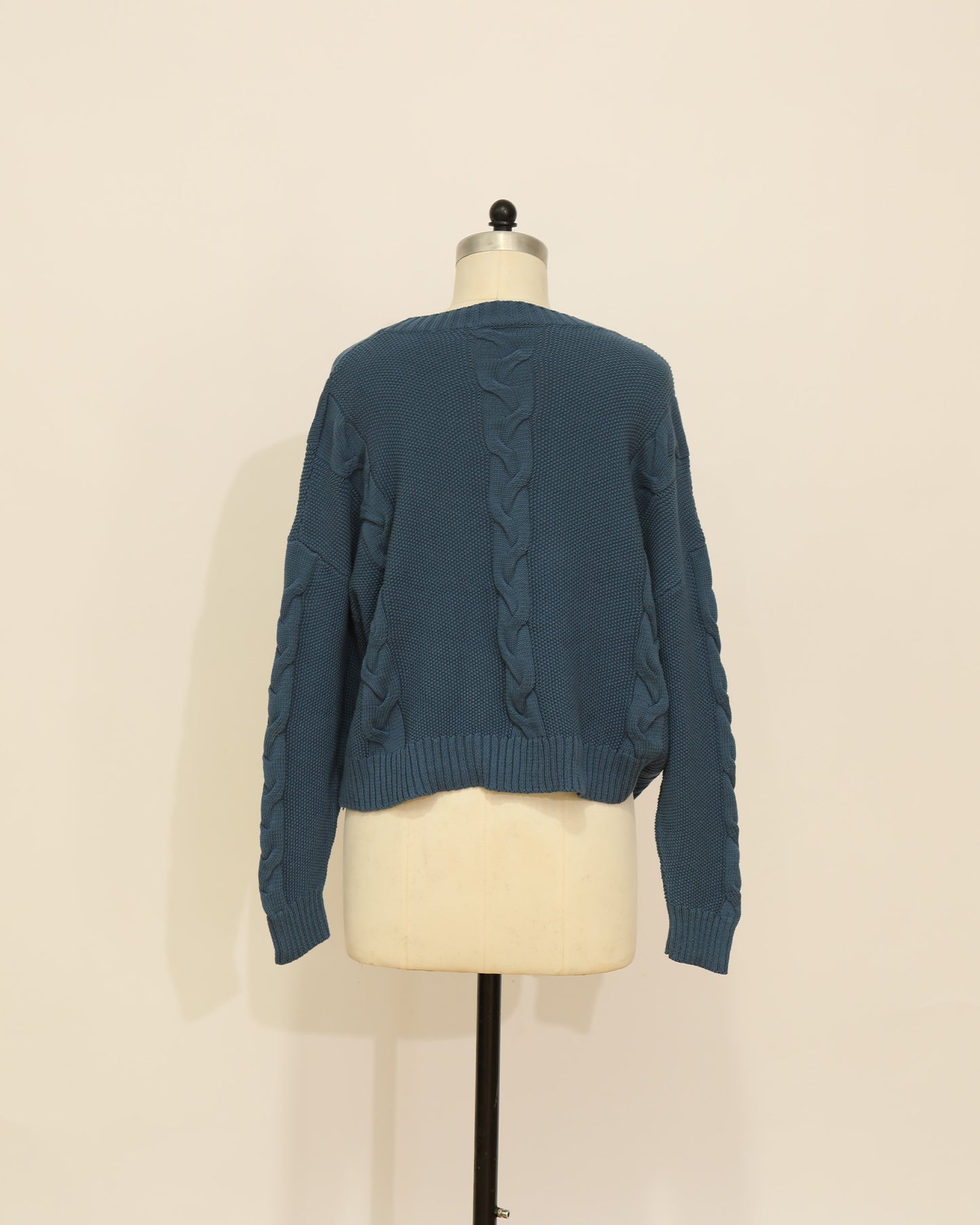 Oversized Round Neck Knitted Sweater - Blue