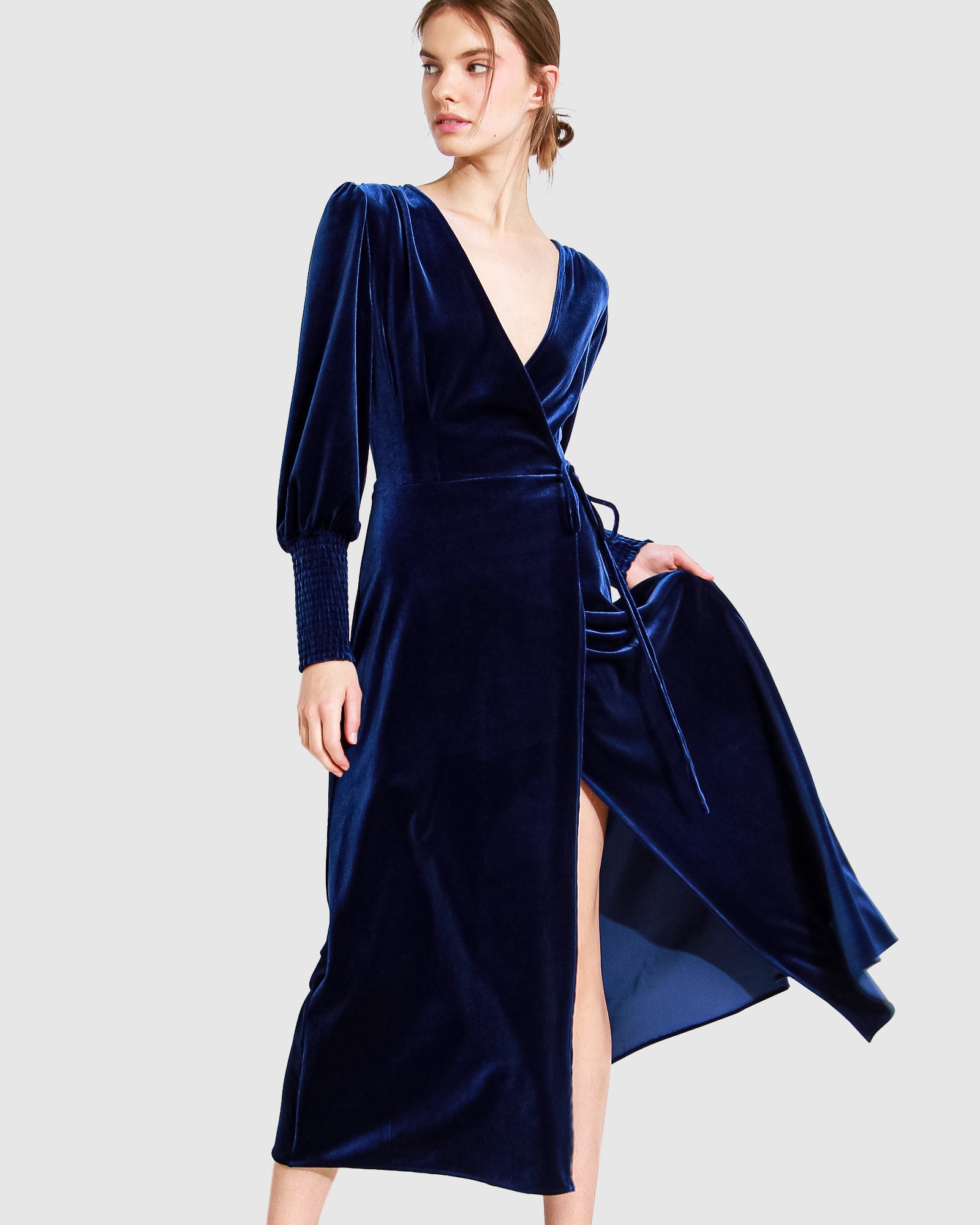 Royal blue sale velvet wrap dress