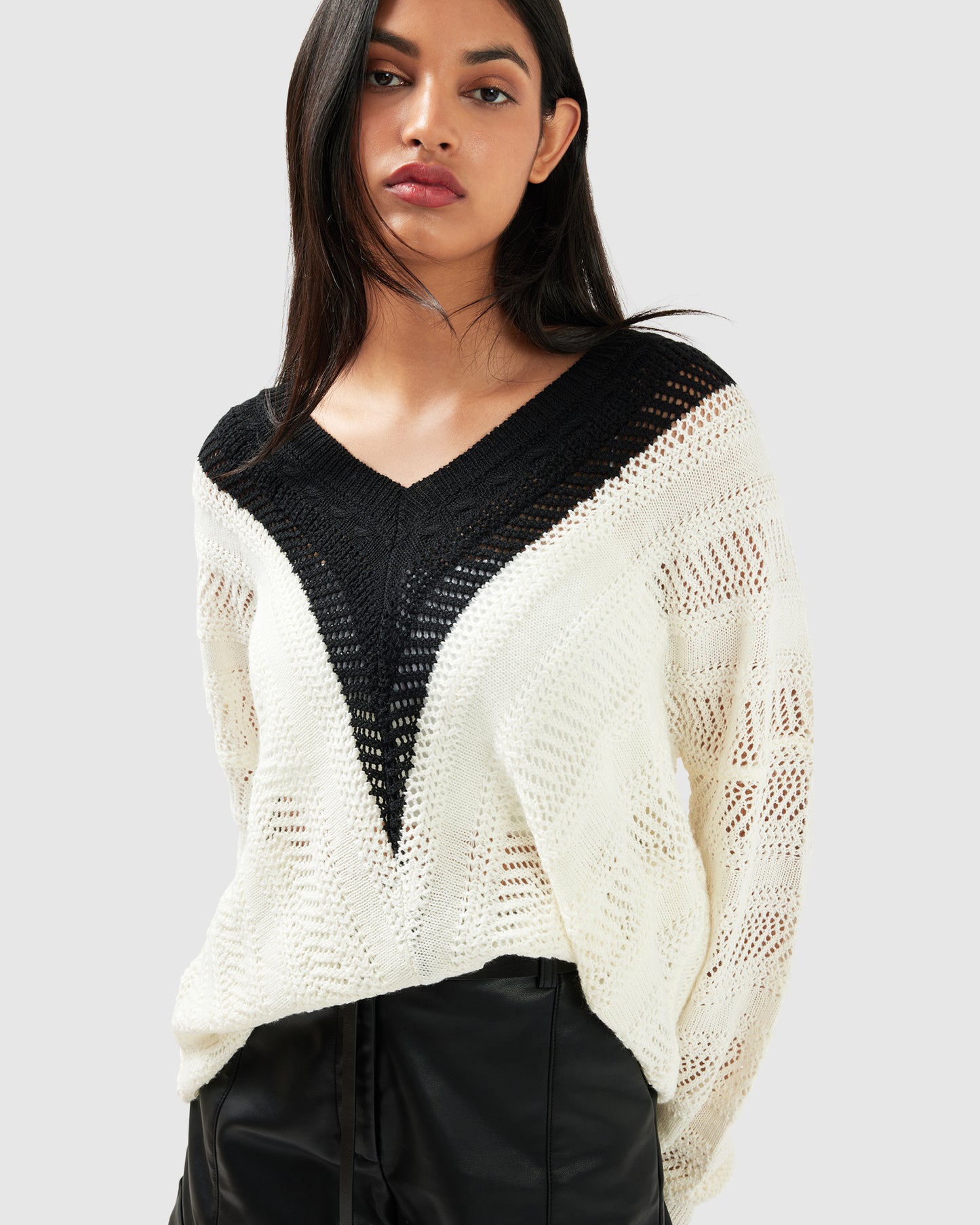 This Moment Oversized V-Neck Knit - Black/White