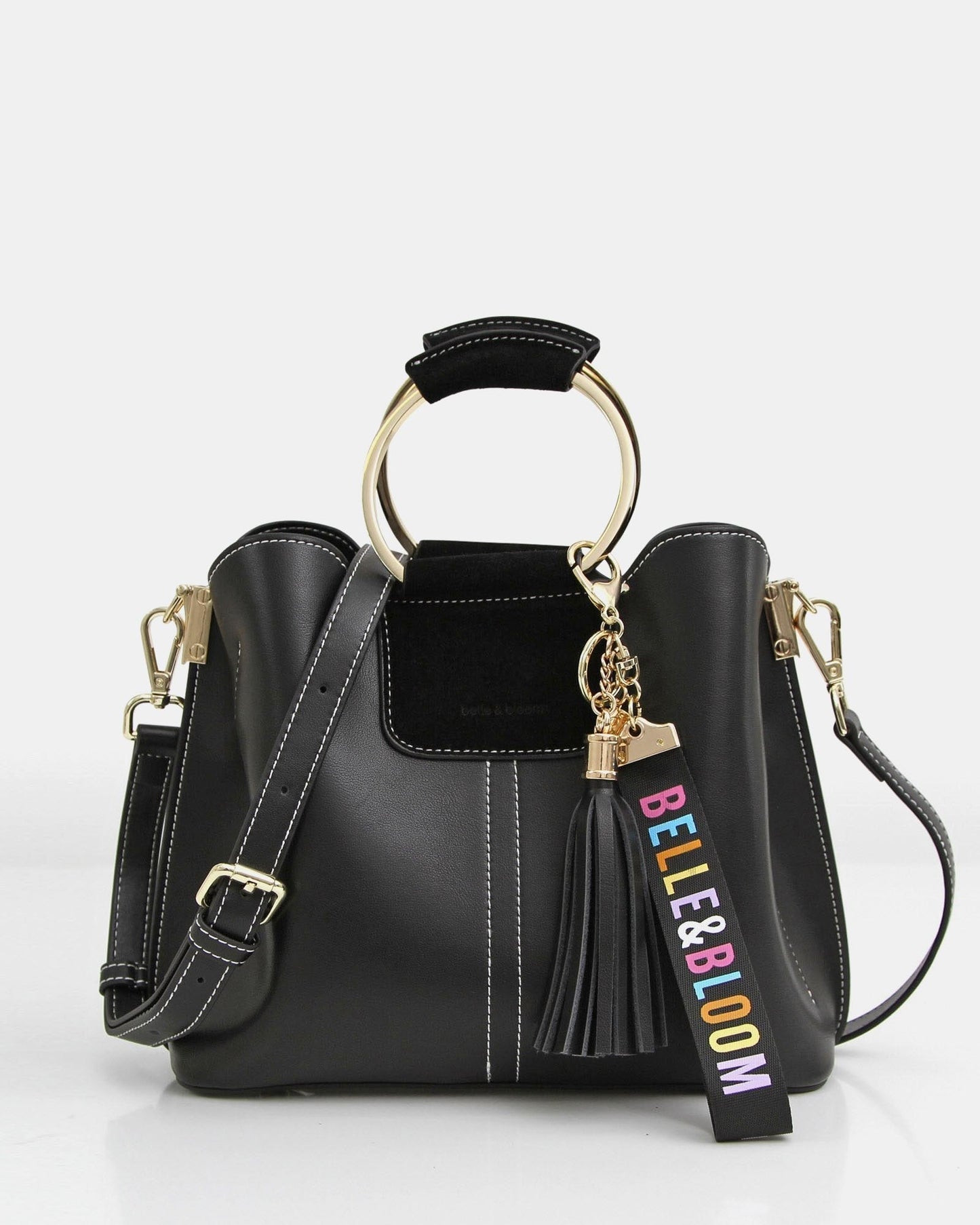 Black-Leather-Bag-Front-View_5b01db93-d88a-4540-a7de-540a21c3d561.jpg