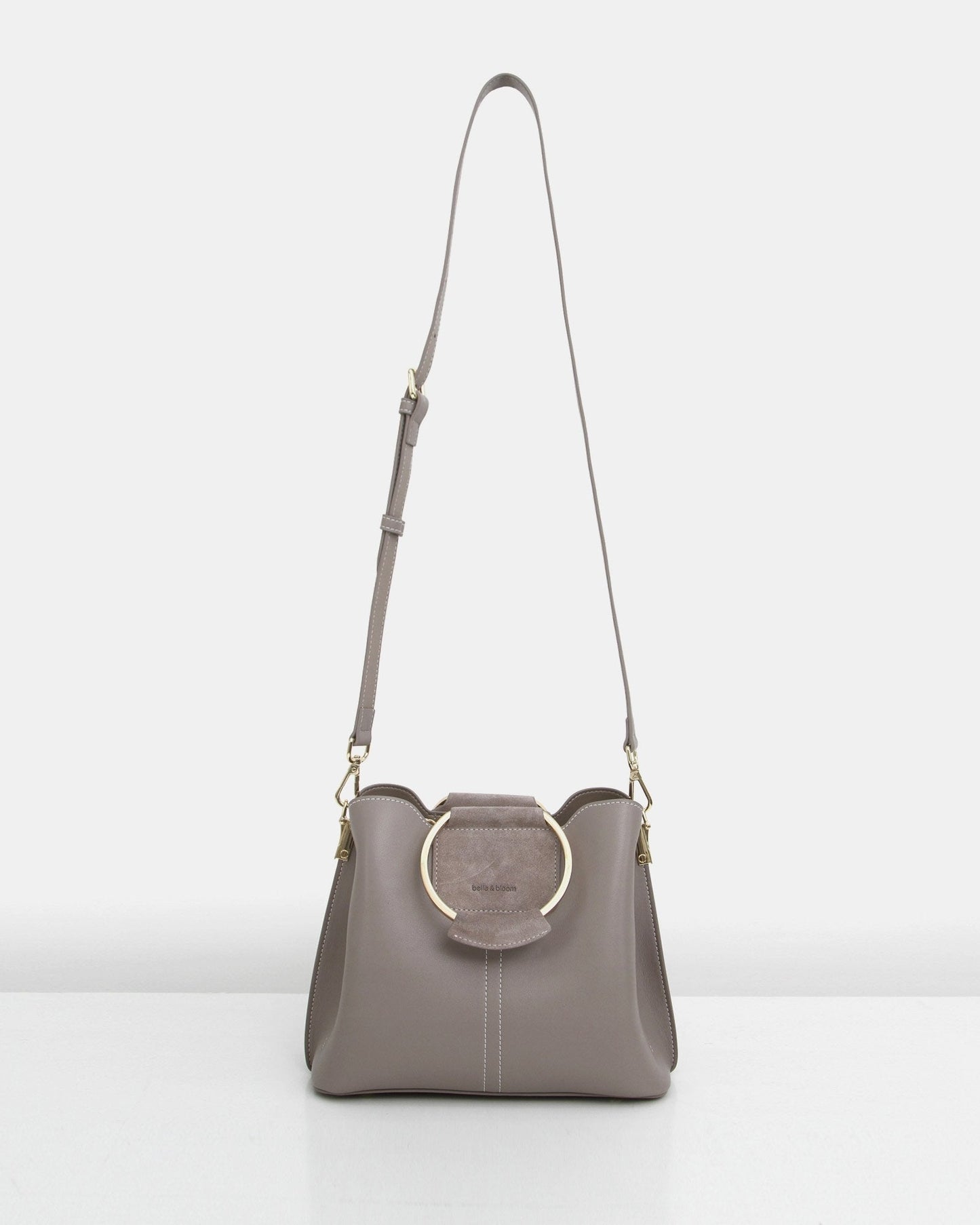 Taupe-handbag-full-view_912f713f-1e52-4faa-84f8-1ed856f2ae54.jpg