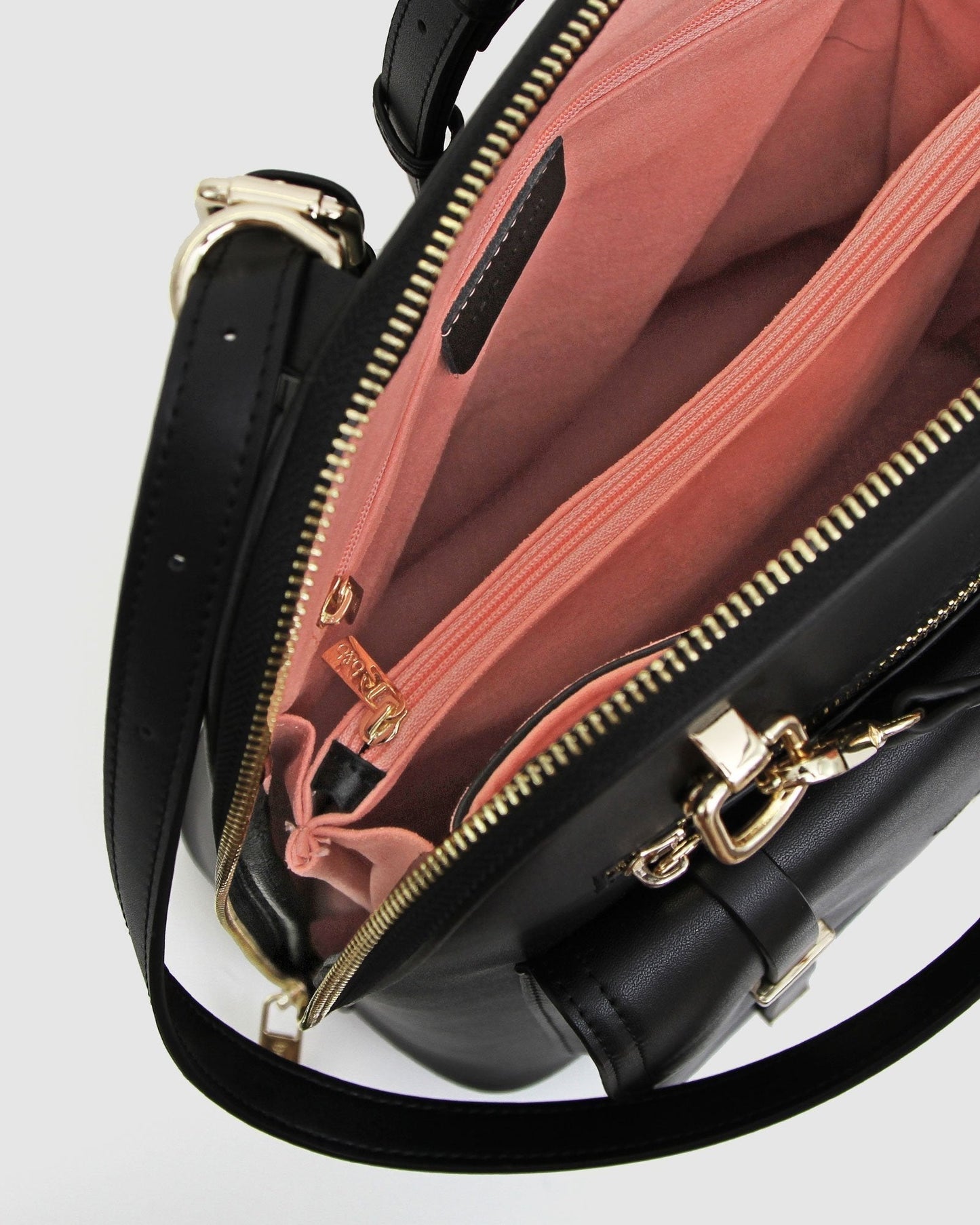 black-backpack-leather-inside_17bbbef9-fc68-4e14-8e0e-07b56fb60eed.jpg