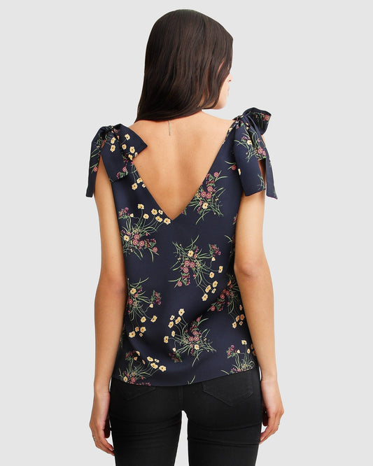 feel-for-you-navy-print-v-neck-top-back_0b09569a-f6e3-4b1c-9bd5-74755259543a.jpg