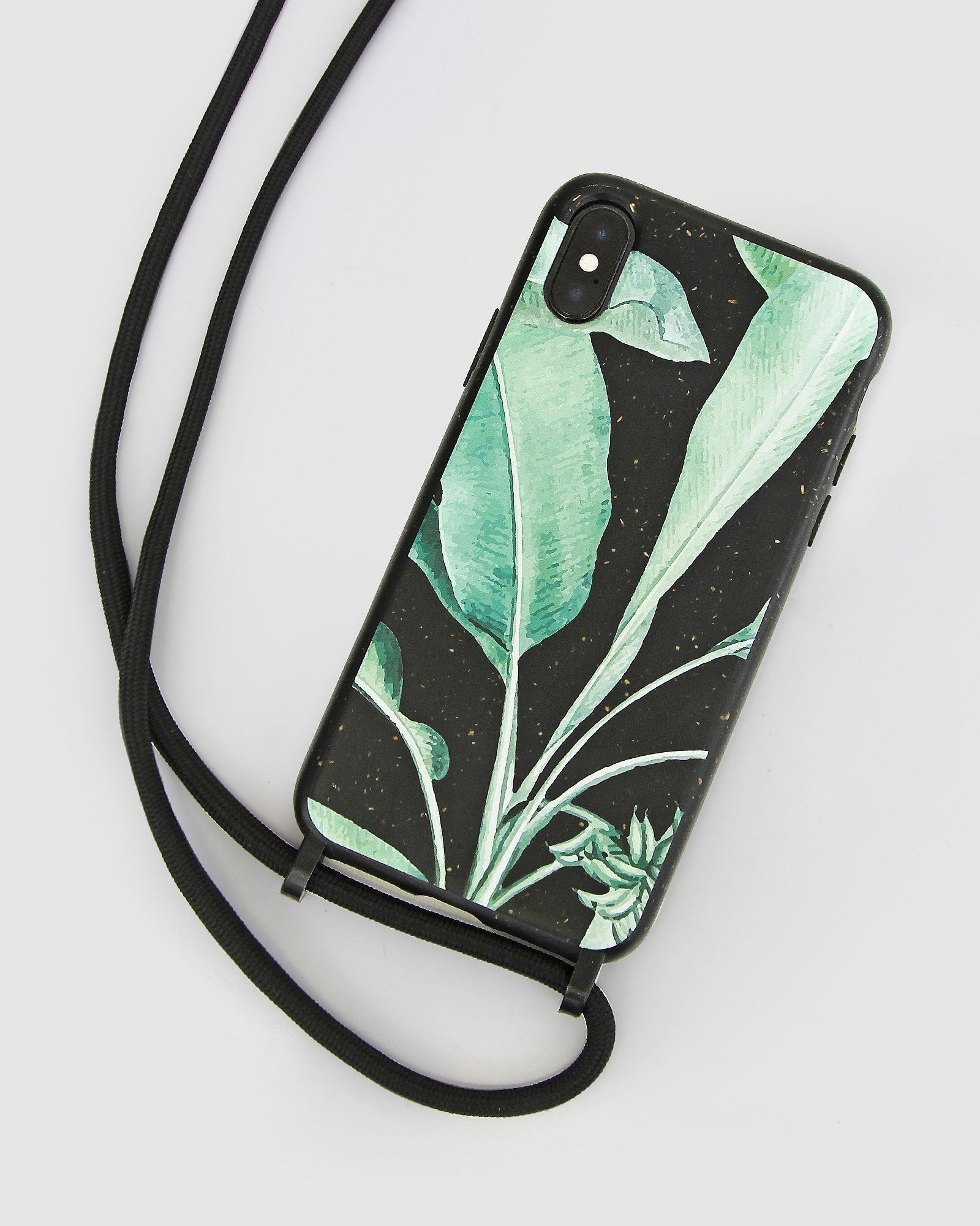 into-the-jungle-black-print-iphone-case-detail_a365a70f-e1f1-430c-b8f5-6c2f95c1a90e.jpg